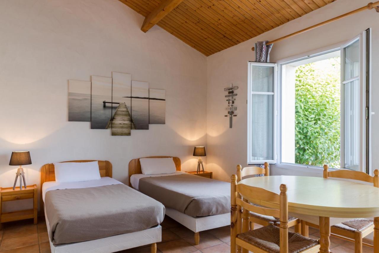 Hotel Domaine Le Martinet, The Originals Relais Bouin  Zewnętrze zdjęcie